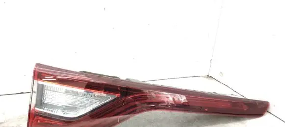 Tailgate rear/tail lights