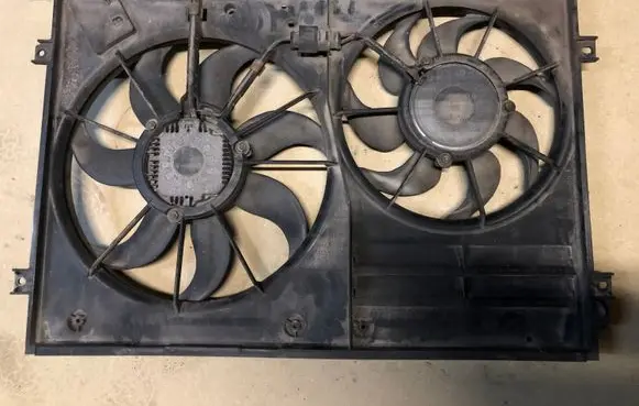 Volkswagen Jetta V Electric radiator cooling fan 1K0121205G