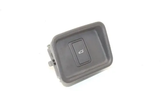 Land Rover Range Rover Sport L461 Tailgate/boot open switch button M8E2044M90A