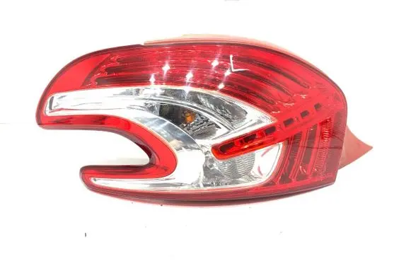 Peugeot 208 Rear/tail lights