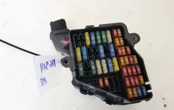 Audi A6 S6 C5 4B Fuse box set