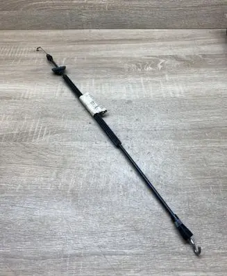 Volkswagen Touran I Front door cable line 1T0837086A