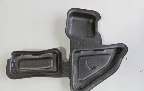 Dodge Challenger Fender foam support/seal 