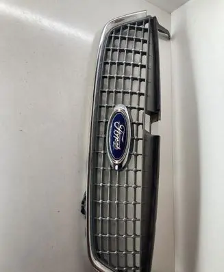Ford Mondeo MK IV Front bumper upper radiator grill 7S718200A