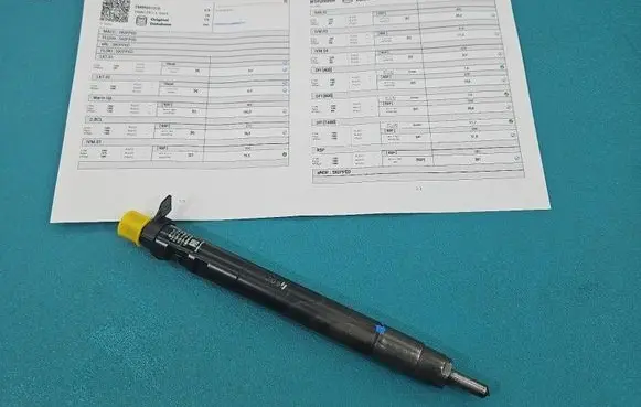 Citroen C4 II Fuel injector EMBR00101D IMPRK1532054
