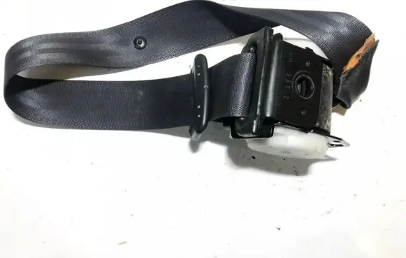 Mazda 323 F Rear seatbelt dh350630a