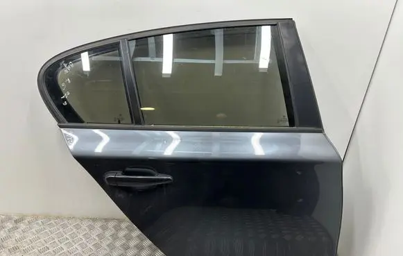 BMW 1 E81 E87 Rear door
