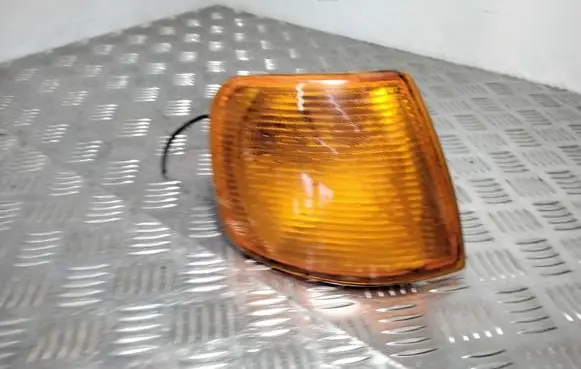 Ford Sierra Front indicator light 48702 2022300000d