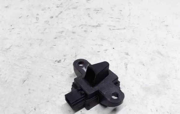 Mercedes-Benz S W221 Airbag deployment crash/impact sensor A0038212751 03481990 5WK43901