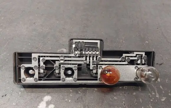 Skoda Octavia Mk1 (1U) Tail light bulb cover holder 1U9945258