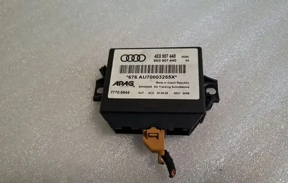Audi A8 S8 D3 4E Parking PDC control unit/module 8K0907440