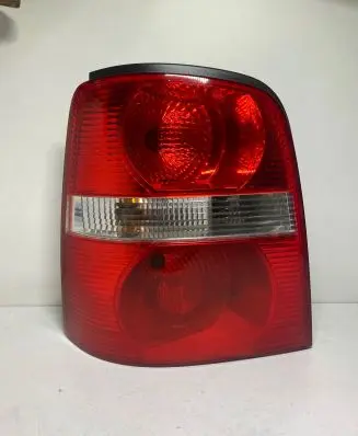 Volkswagen Touran I Rear/tail lights 1T0945095G