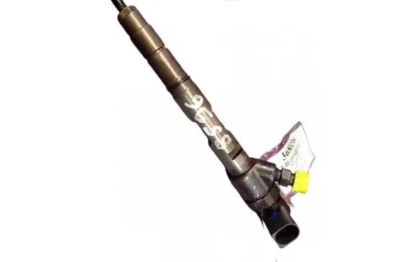 Audi A8 S8 D3 4E Fuel injector