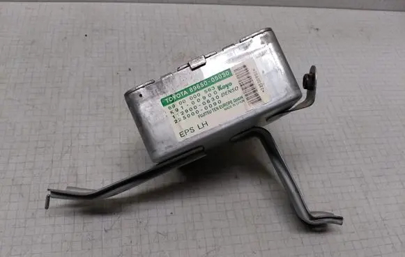 Toyota Avensis T250 Power steering control unit/module 8965005030 6900000563 2250000090
