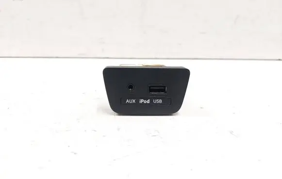 Hyundai i30 USB socket connector 96120A5000