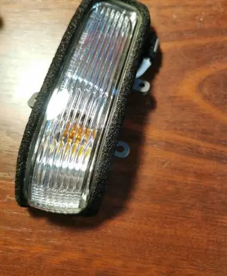 Toyota Hilux (AN10, AN20, AN30) Mirror indicator light 817400K010