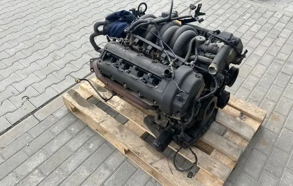 Jaguar XJ X308 Engine