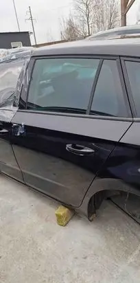 Rear door