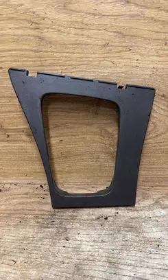 Volvo V70 Gear shifter surround trim plastic 9192967