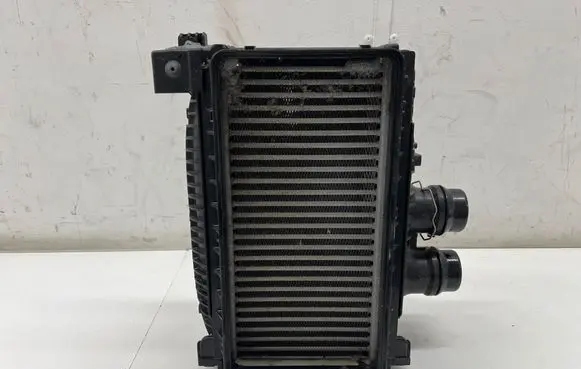 Peugeot 3008 III Intercooler radiator 365870102