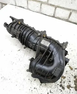 BMW 1 E81 E87 Intake manifold 7798885