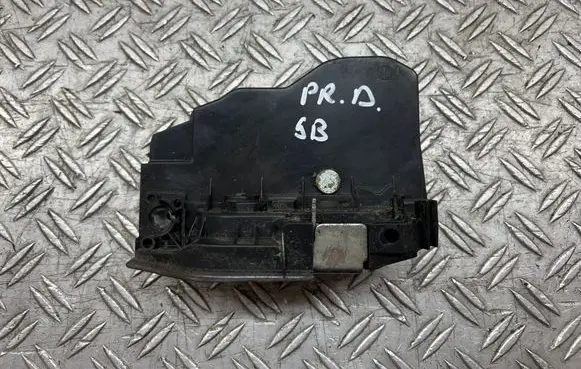 BMW 5 F10 F11 Front door lock A053702