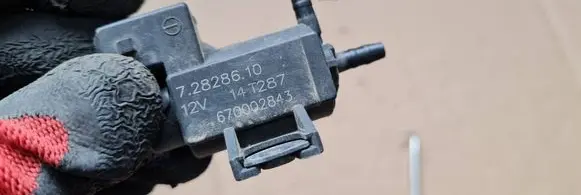 Maserati Quattroporte Turbo solenoid valve 72828610 670002843 14T287