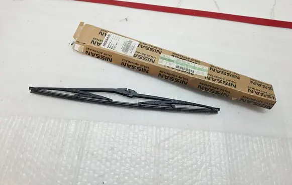 Nissan Almera Tino Front wiper blade arm B88908992FVA B88908992FNA