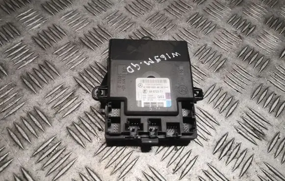 Mercedes-Benz A W169 Door control unit/module 1698204826 A1698204826
