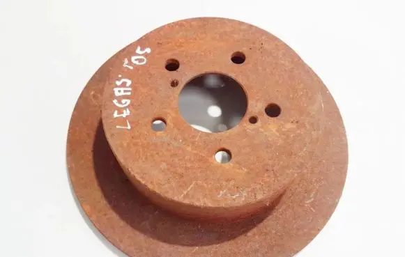 Subaru Legacy Rear brake disc neventiliuojamas