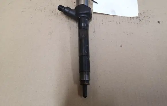 Mazda 6 Fuel injector R2AA 13H50