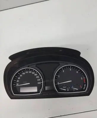 BMW X3 E83 Speedometer (instrument cluster) 102463021 25811510 341312701