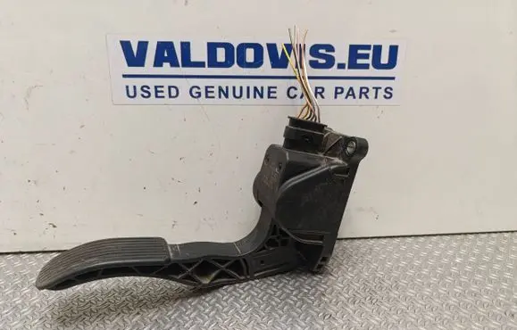 Volkswagen Crafter Accelerator throttle pedal A9063000404 A01553 0280755023