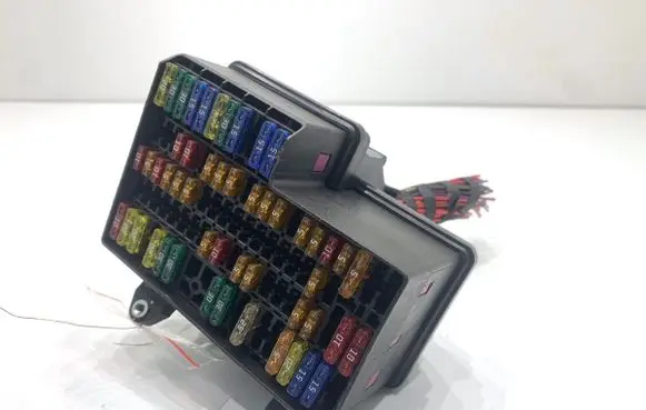Volkswagen Phaeton Fuse box set