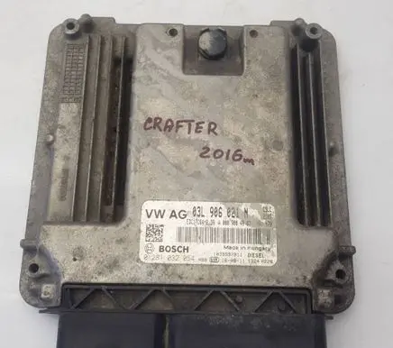 Volkswagen Crafter Engine control unit/module 03L906021N 0281032054 A0009004907