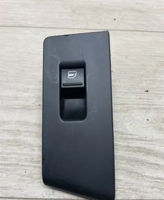 Volkswagen PASSAT B7 Electric window control switch 3aa868749