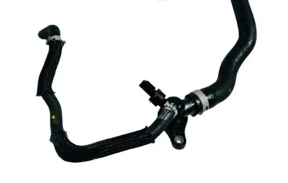 Toyota Yaris XP210 Engine coolant pipe/hose