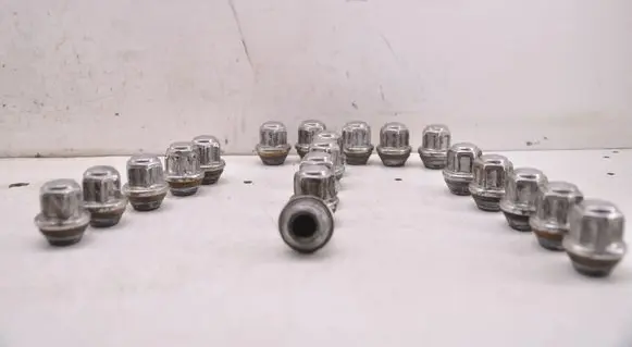Ford C-MAX II Nuts/bolts