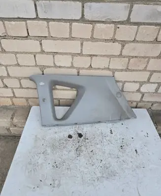 Toyota Corolla Verso E121 (C) pillar trim 624700F010