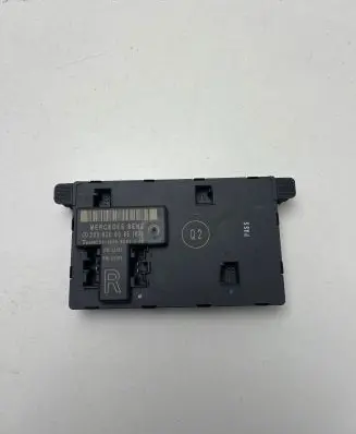 Mercedes-Benz CLC CL203 Door control unit/module 2038209085 0400568023