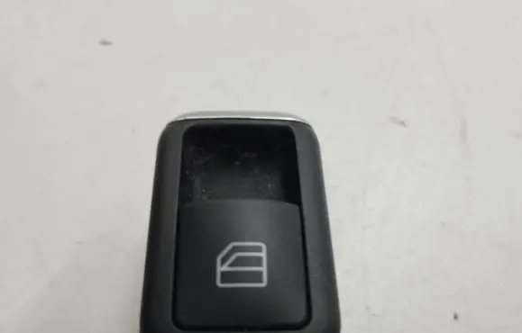 Mercedes-Benz C W204 Electric window control switch A2048700451