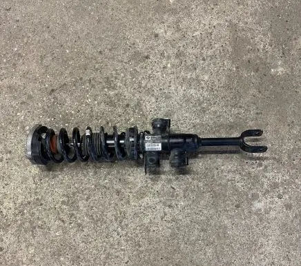 BMW 7 F01 F02 F03 F04 Front shock absorber with coil spring 6863148