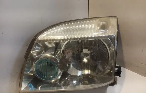 Nissan X-Trail T30 Headlight/headlamp