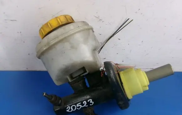 Nissan Terrano Master brake cylinder