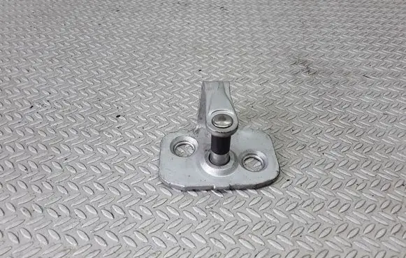 Saab 9-3 Ver2 Rear door lock loop/hook striker 12795132