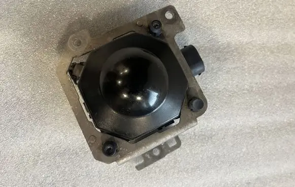 Audi A4 S4 B9 Distronic sensor radar 8W0907561C