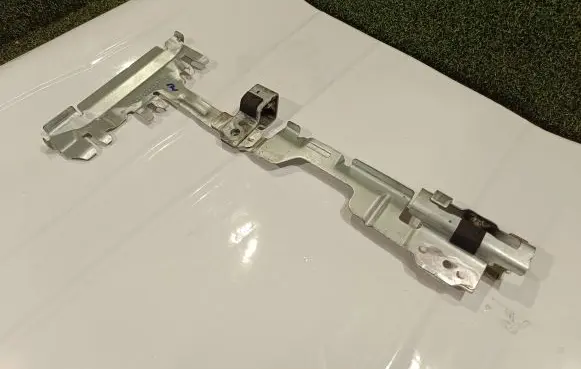 Land Rover Defender Other engine bay part L8B231429AE