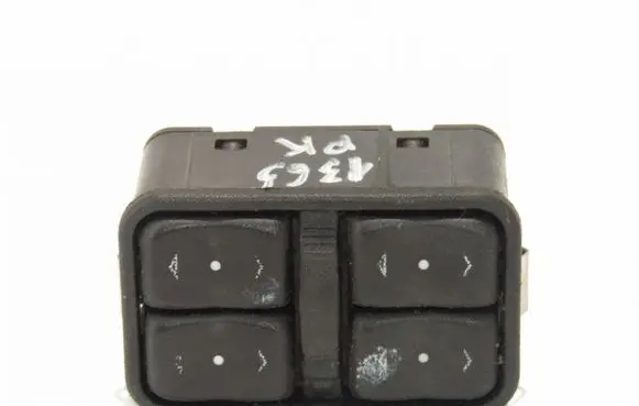 Opel Zafira A Electric window control switch 13363401