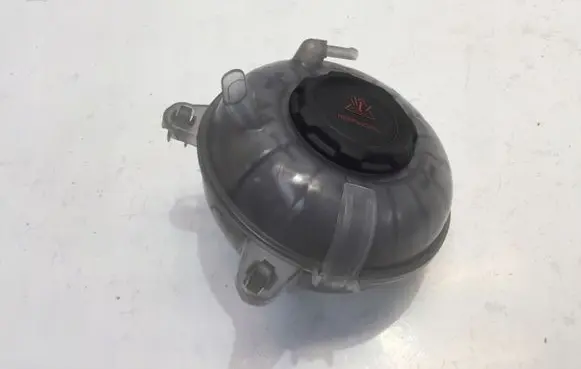 Volkswagen Tiguan Allspace Coolant expansion tank/reservoir 5QM121407E