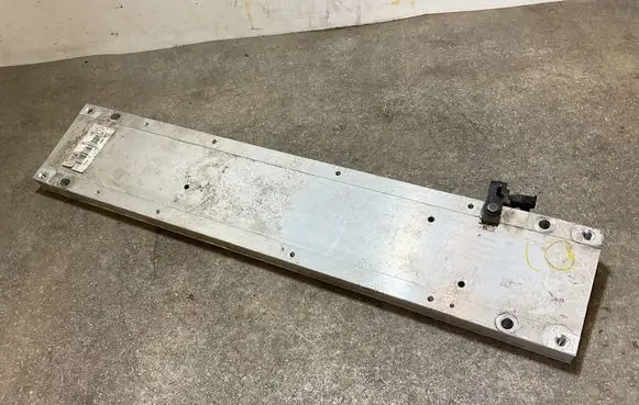 Citroen C4 III e-C4 Engine mounting bracket 9826322080 20220905B